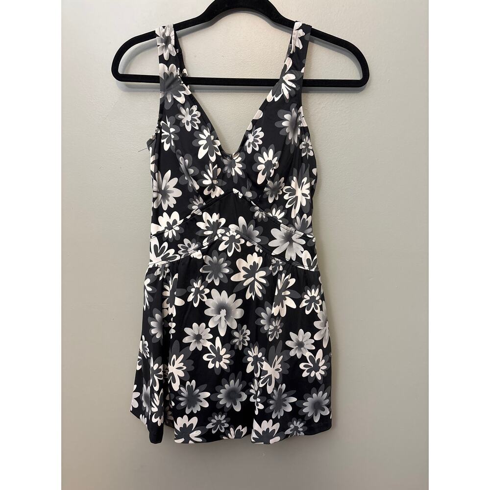 Le Cove Swimsuit Skirted One Piece Black Blue Floral Padded Wireless Size 8/10